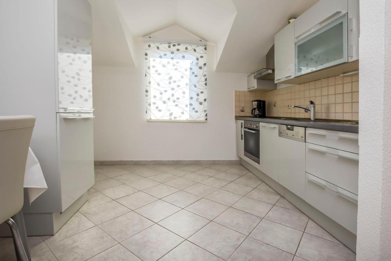 Apartment Zdravka Primosten Exterior photo
